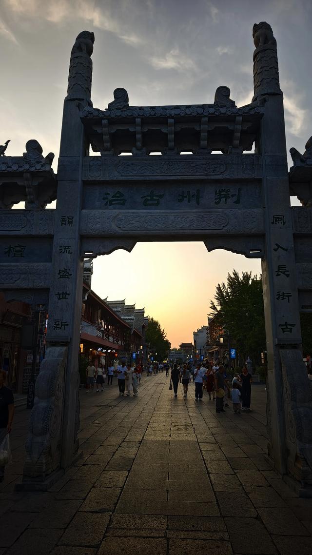 ✍️襄阳行记：2️⃣城墙、街巷与舌尖上的传承