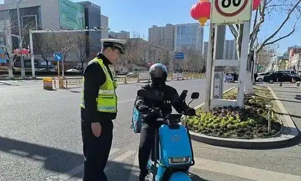 如果全部“放弃”电动车，公安部能提议什么代步工具出行？