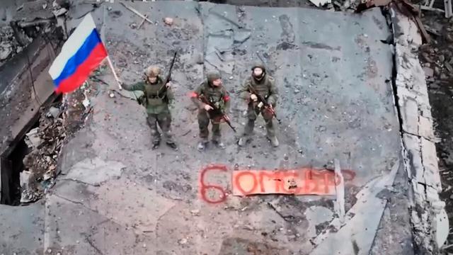 48小时轰炸不停，乌克兰撑不住了！美媒坦诚：主动权还在普京手里