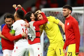 3-0！亚洲杯亚军爆发：7分钟2球，世预赛首胜诞生，火力胜国足图片