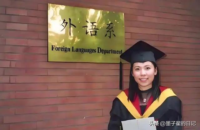 败光20亿、向洋人下跪，双重国籍，邓亚萍身上的标签哪个才是真的