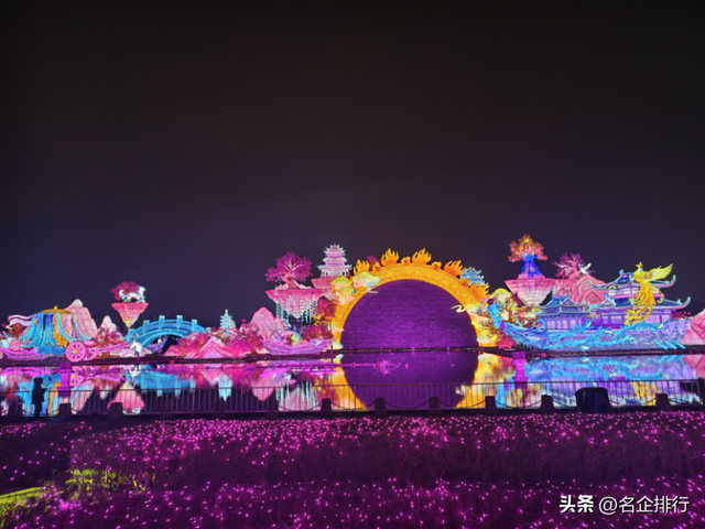 厦门园博苑灯会入选2026全国新春灯会人气TOP10榜单的多重逻辑
