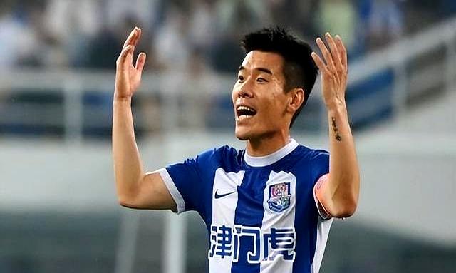 今日12月7日下午！中超传来申花、马镇、上港队消息