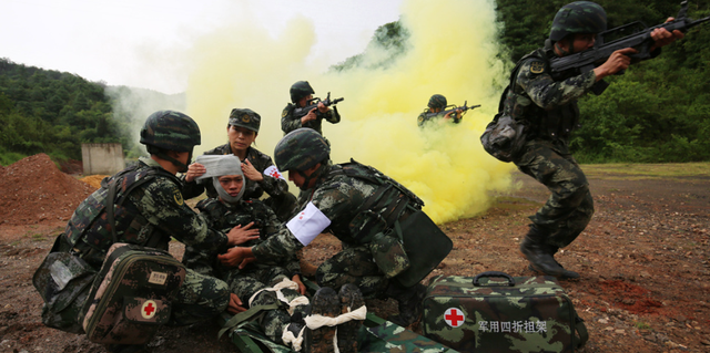 上了战场，怎么做才能提高生存率？老兵：冲锋活下来的概率更大