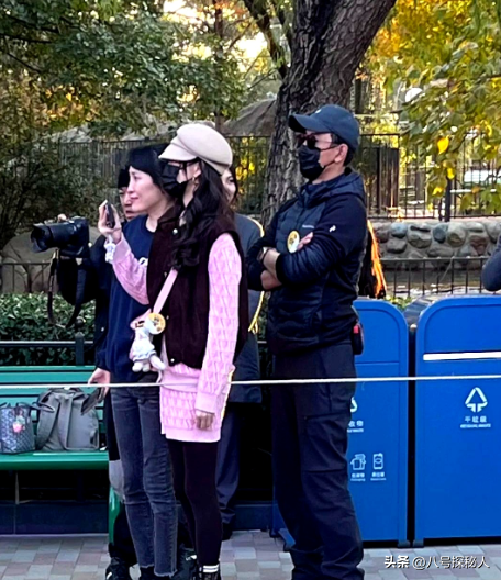 婚变传闻后，罗晋携任素汐与母亲去祈福，撕碎了唐嫣最后一丝体