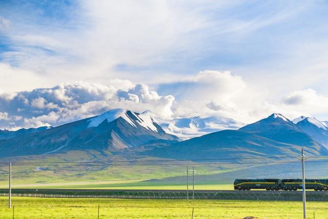 中国最美的3趟火车，坐过一趟便是人间值得！