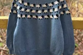 从上往下圈织的小羊先生，颜色很中性适合肤白貌美的男宝和女宝图片