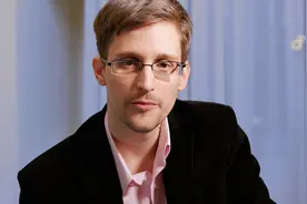 斯诺登逃亡之路：美国为抓斯诺登简直疯了，直接扣押别国总统专机图片