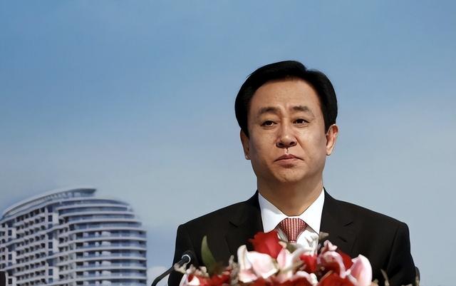 许家印在看守所的生活怎样？铁窗无情奢靡不再，一切都是咎由自取