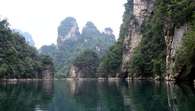 宝峰湖——张家界核心景区的水韵明珠