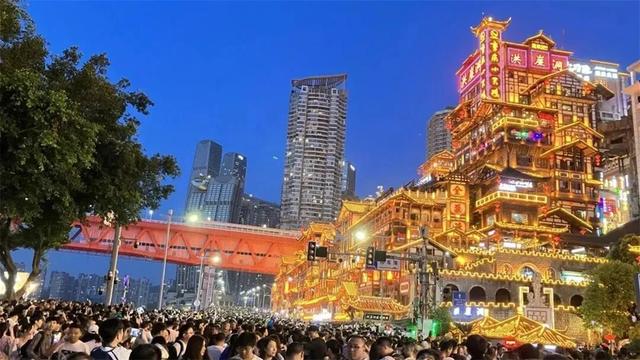 2025中国新晋八大网红文旅项目的出圈爆火模式