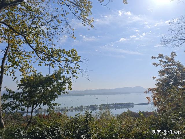 西湖景点之宝石山