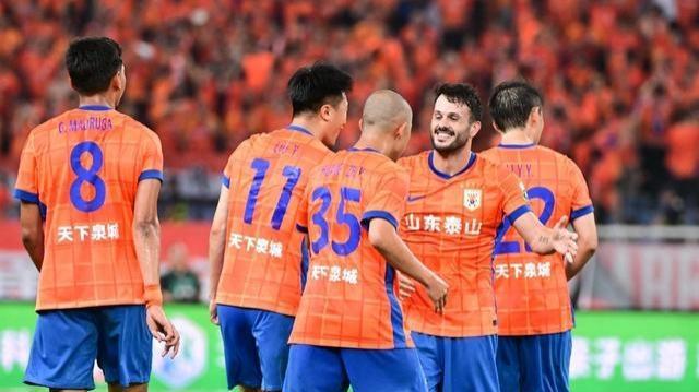 6-0北京国安！厉害的不是山东泰山，而是因为换了外籍裁判