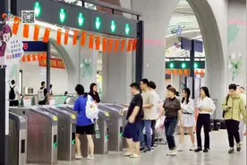 多线有调整！武汉地铁公布国庆期间运营方案图片
