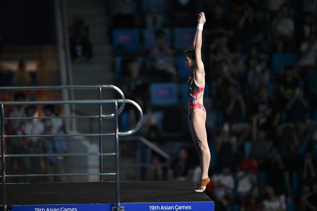 复出夺冠仅2天，央视对全红婵用了特殊称呼，评论区的风向又变了