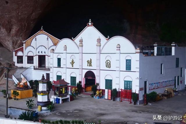 郴州的“坦”，丹霞洞穴中的独特景观，刷新你的认知！