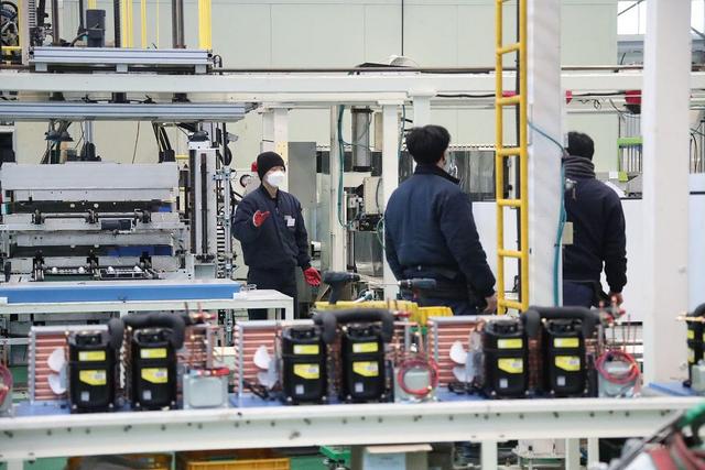 特朗普杀招立竿见影？李在明掏不出4000亿美元，立马反转对华态度