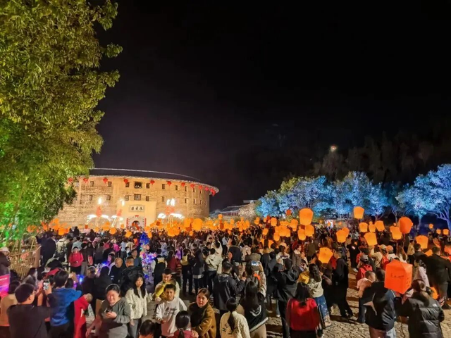15.17亿人次！点燃城市假日活力，这个五一文旅演艺全面出圈！
