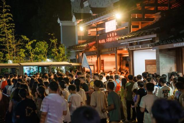 暑期又破纪录，创单月历史新高！印象大红袍好成绩的背后是什么？