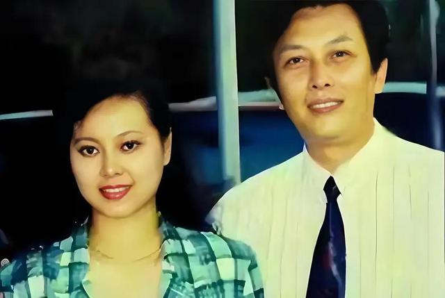 善恶终有报！73岁唐国强疯狂捞金有目的，两个残疾儿子遭“反噬”