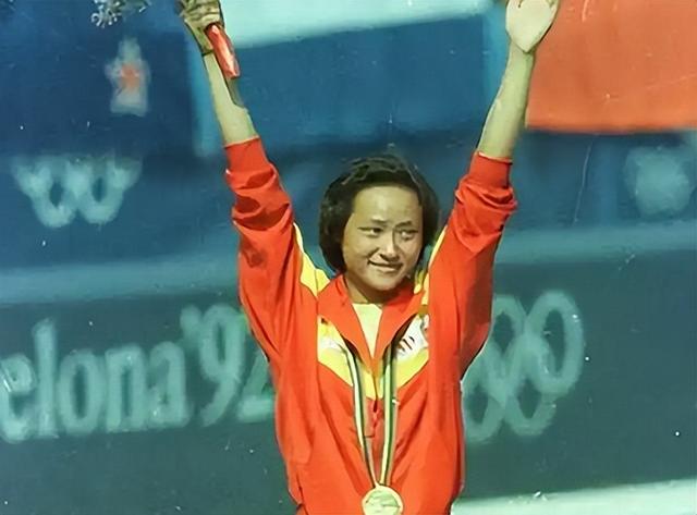 郭晶晶没想到，移居美国惨遭丈夫抛弃的高敏，已走上另一条上坡路