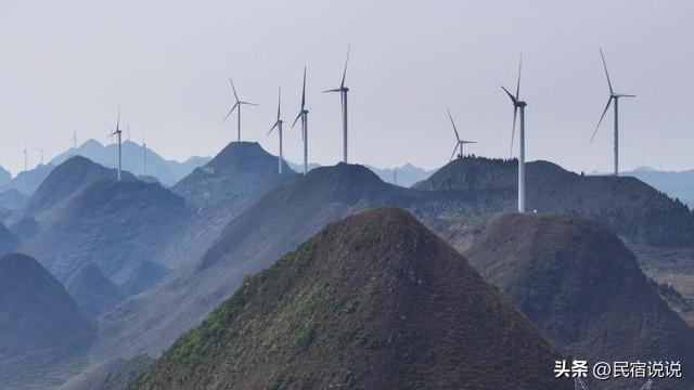 太吓人了！贵州这里居然在峡谷玩无绳蹦极。