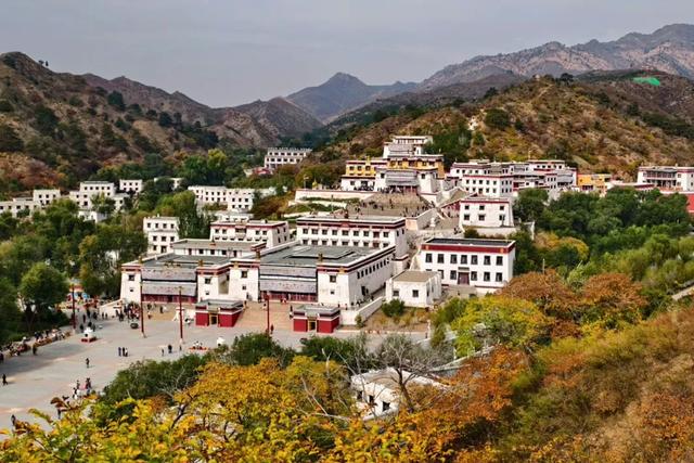 探秘“漠南布达拉宫”五当召,一座寺庙中的高等学府!