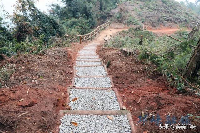 崃户外丨邛崃这条用原木碎石铺成的徒步线，藏着南丝路的秘密