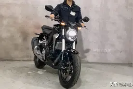 本田新款250街车来袭，皮实耐用，配ABS，油耗仅2.5，续航400公里图片