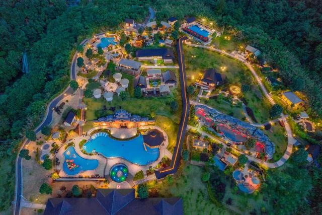 共赴“银杏之约”！香港千人旅游专列抵韶