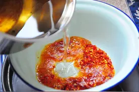 肛门外凸出来一块肉，一定就是痔疮吗？究竟该如何有效治疗？图片