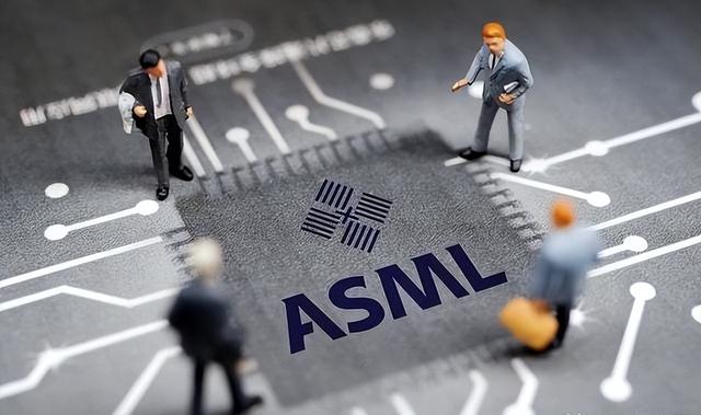 半导体龙头企业ASML在光刻机领域受挫，中国还要多久才能赶上？