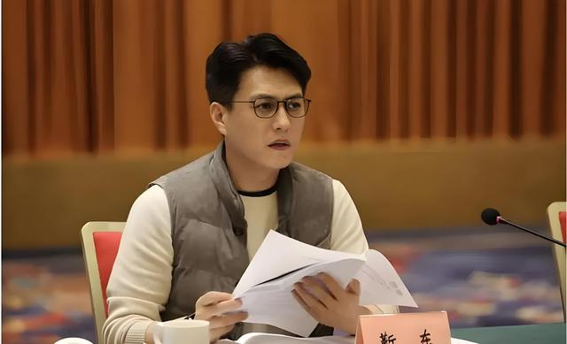 明明演技一般，却被捧成“老戏骨”，这八位演员终于现出原型了？