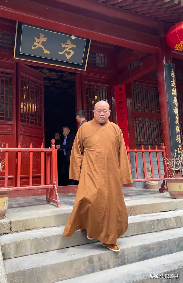 彻底清算！释永信被查3天，再迎4大噩耗，身上佛串更是大有来头