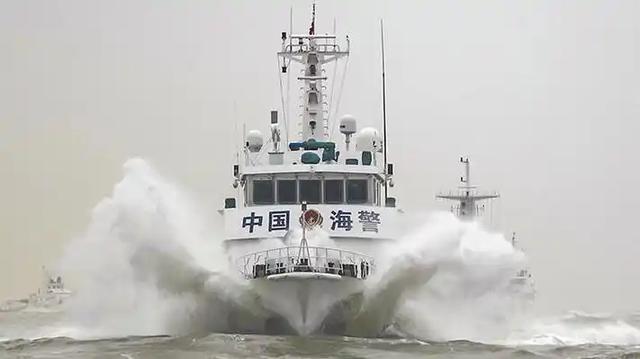 中方舰艇编队刚进钓鱼岛,日本就抗议,不到24小时,美军也多嘴