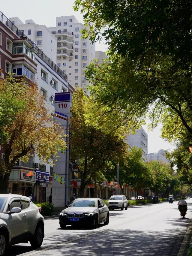 乌鲁木齐“老东门”，如今是什么样子？