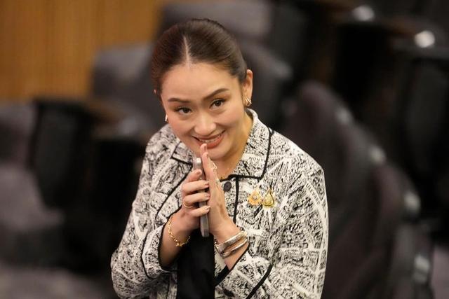 阿努廷当选总理后，佩通坦首发声：立场坚定，总结三个重点