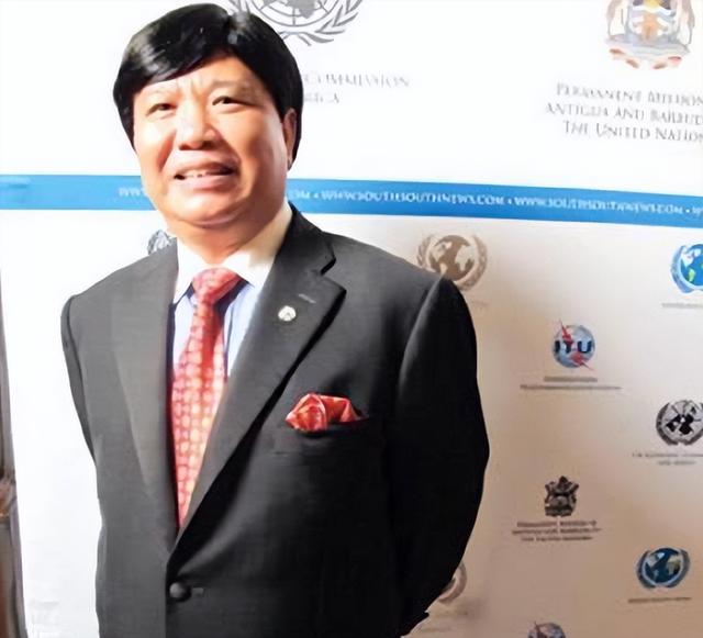 美方扶持的4位中国富豪开始露头了：在华疯狂捞金，扭头捐给美国