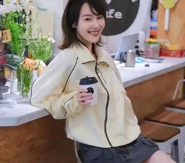 讨好大佬，陪睡上位，遭央视“开除”，她身上的标签哪个才是真的