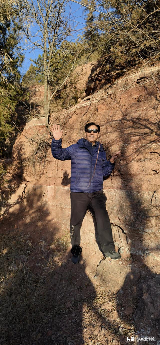 张家口市郊区还有如此丹霞地貌！