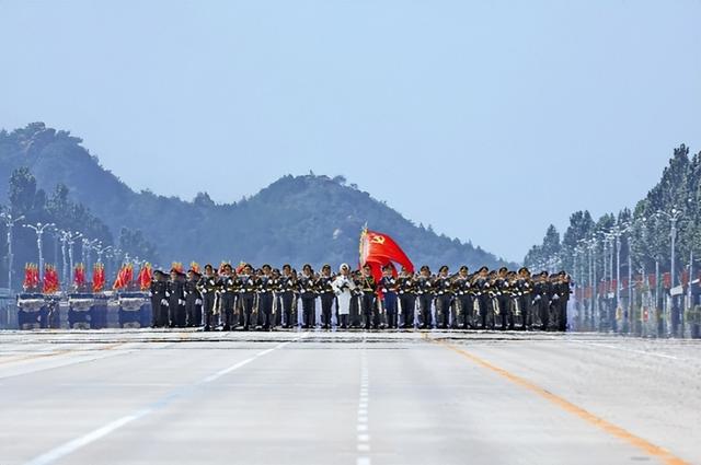 日本为何不怕中国？不准各国参加九三阅兵，中方一点不惯着，这事不解释清楚没完