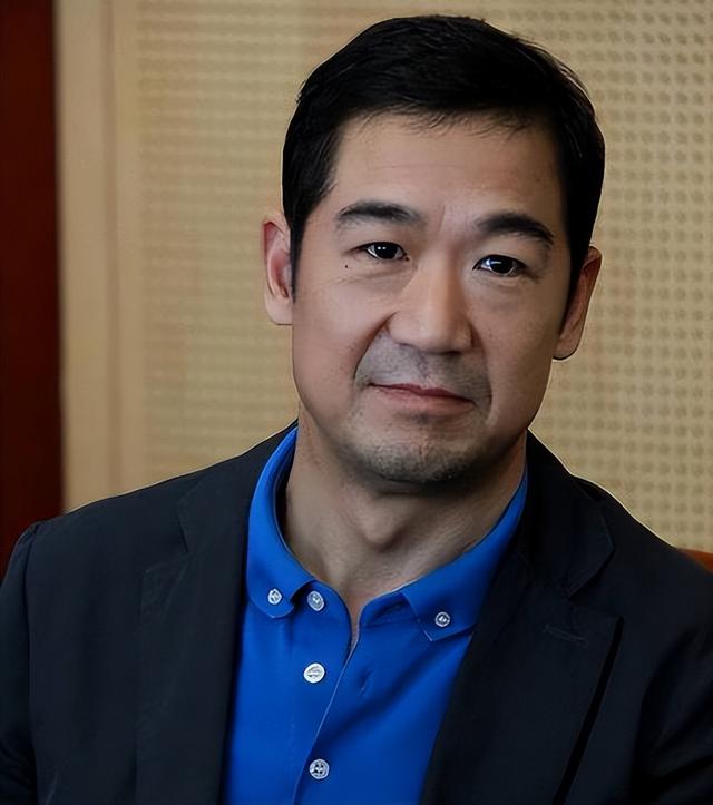 明明演技一般，却被捧成“老戏骨”，这12位演员终于现出原型了？