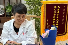 1个正常孩子突然患上抽动症，离不开这几个原因！家长要引起重视图片