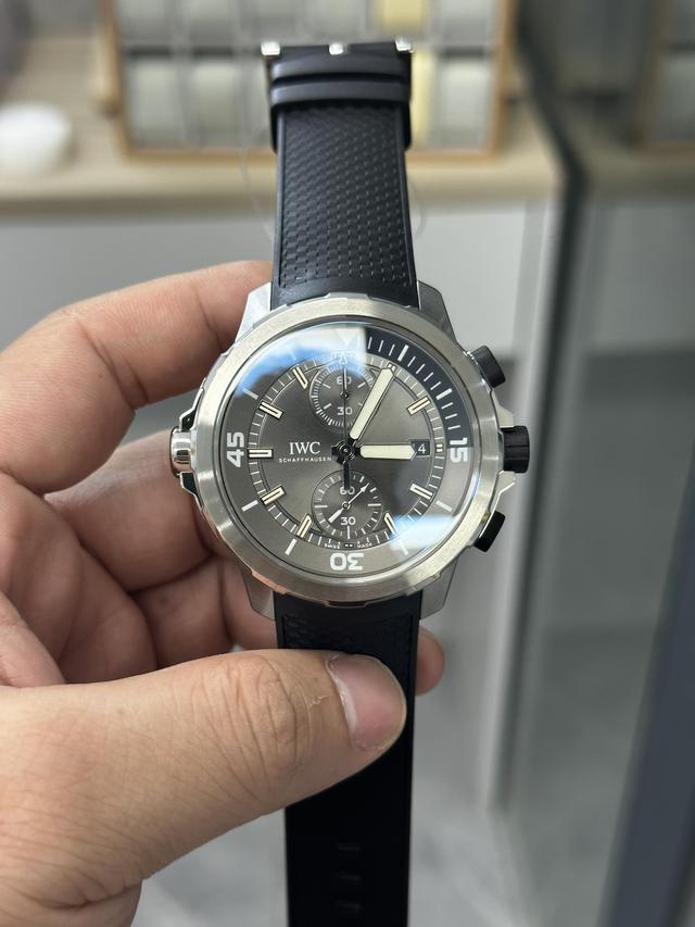 ���ã�ɽ�����ݲ���ۼ�2744Ԫ�ٴ��������Ա�ԭװ��࣬�޷�����