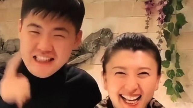 拔萝卜出泥！学历还没查清，闫学晶再迎噩耗，多位大V锤她恐坐牢