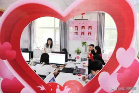 甜蜜！广平新人赶“520”表白日领证结婚图片