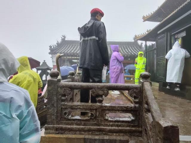 武当山：“五统一”护航黄金周 让游客乘兴而来满意而归