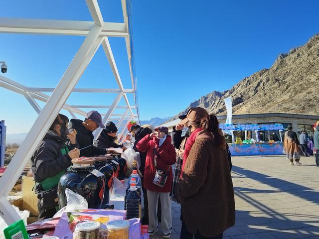 “石语秘境千古迹，雪舞冰峰万象新”贺兰山岩画第四届冰峰节启幕