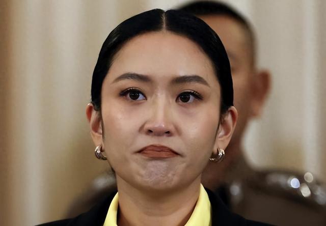 佩通坦承认没想到会输，下台前留下一句话，真正危险的是柬埔寨