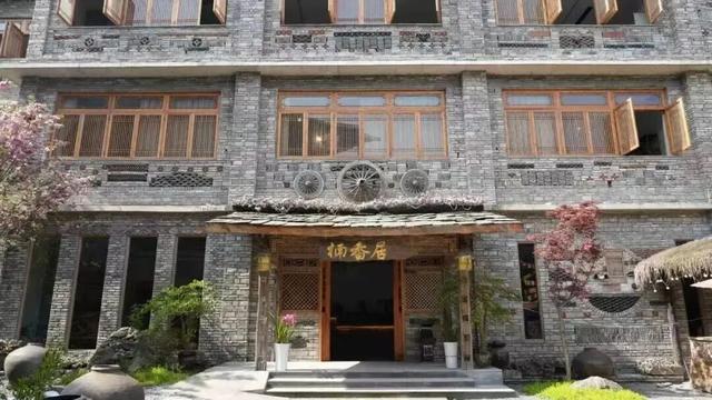 藏在秋日里的芦山漫游指南